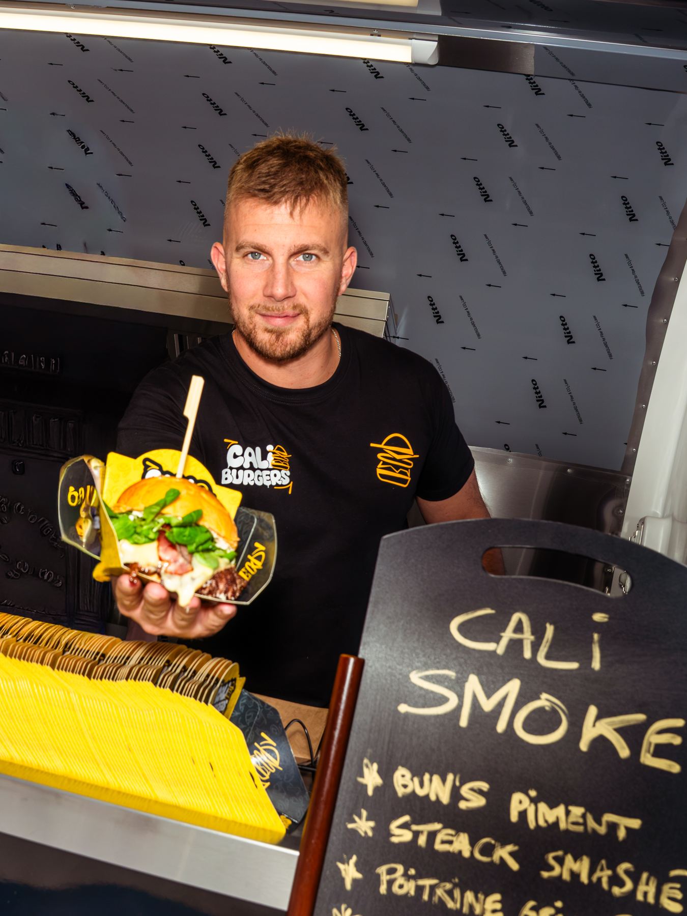 Hamburguesa de food truck: la hamburguesa casera de Cali Smoke